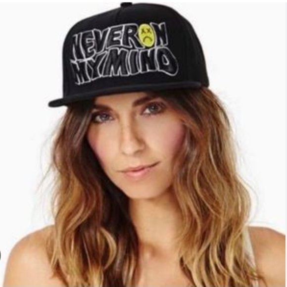 U.N.I.F  Cap NWOT - Picture 1 of 9